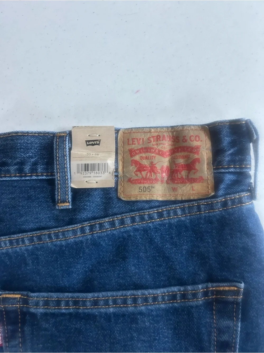 Levis relaxed fit