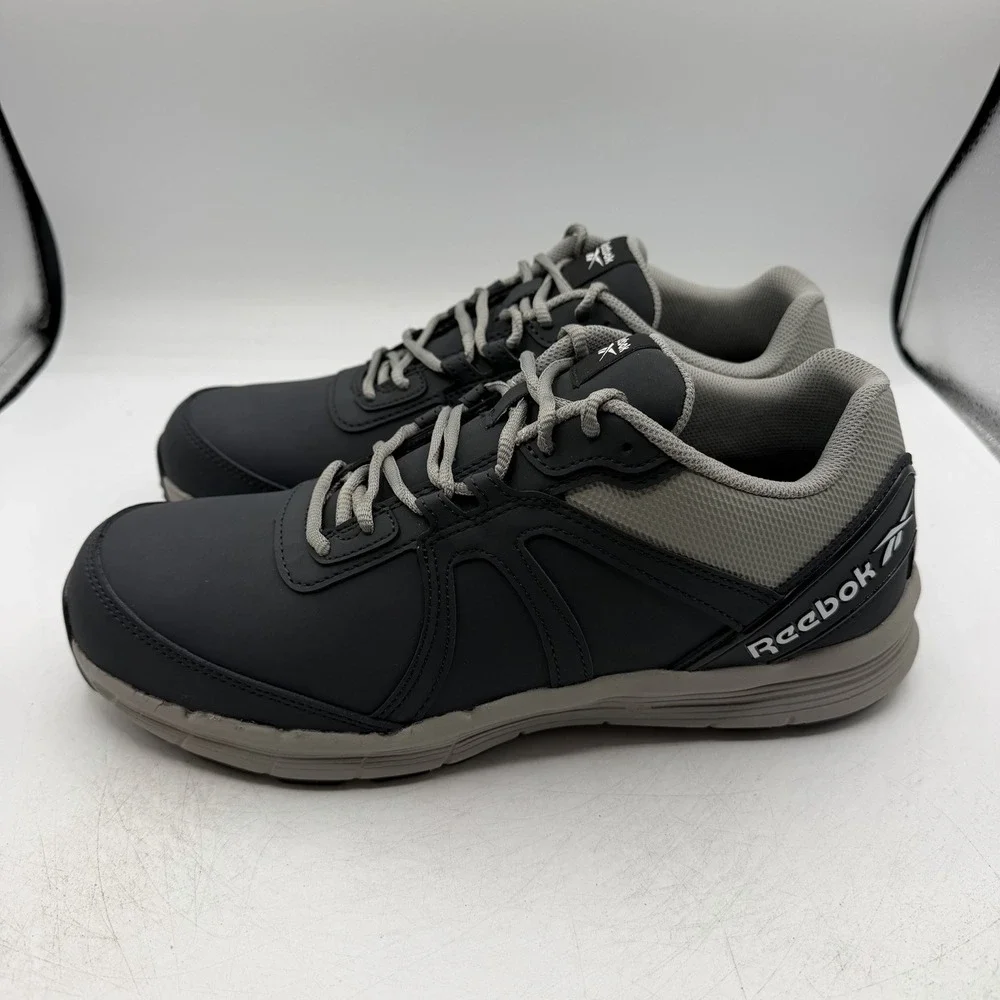 Reebok sz sneakers