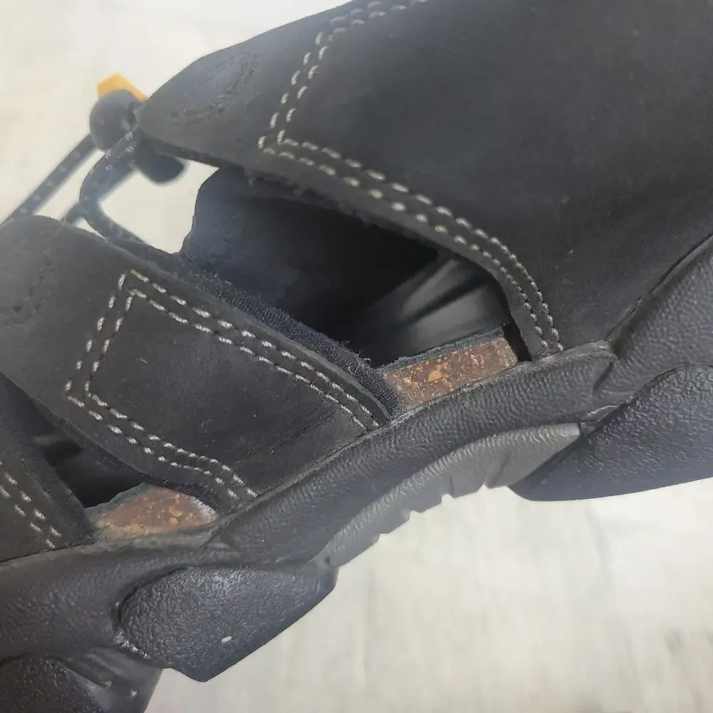 Keen men hiking
