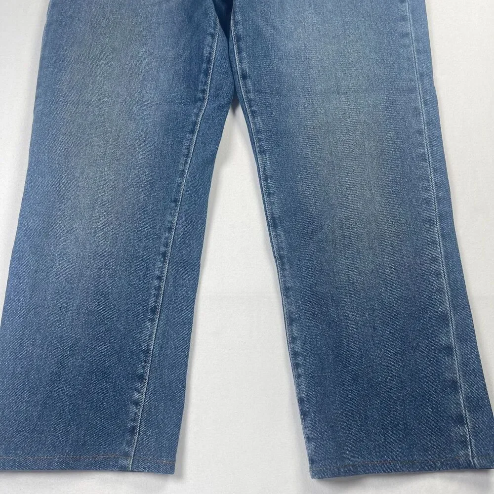 Levis measurements waist