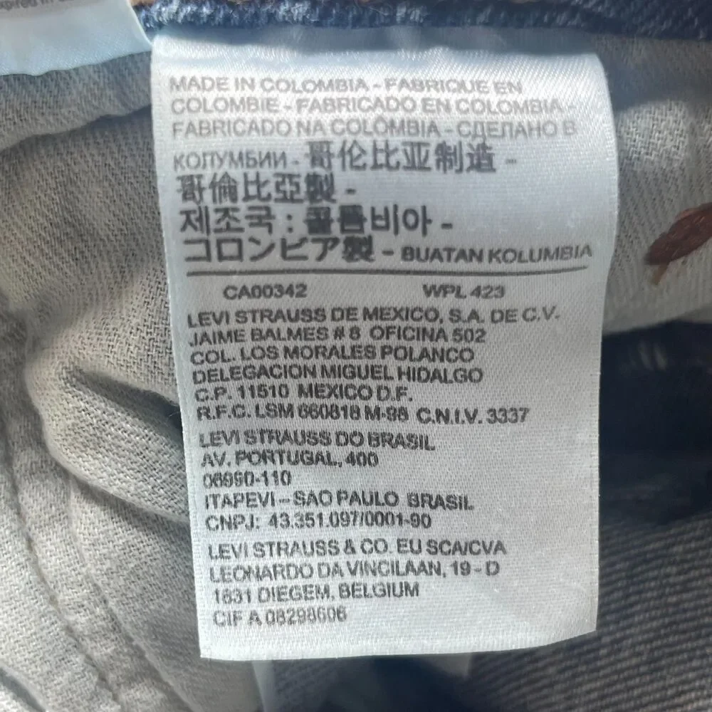 Levis measurements waist