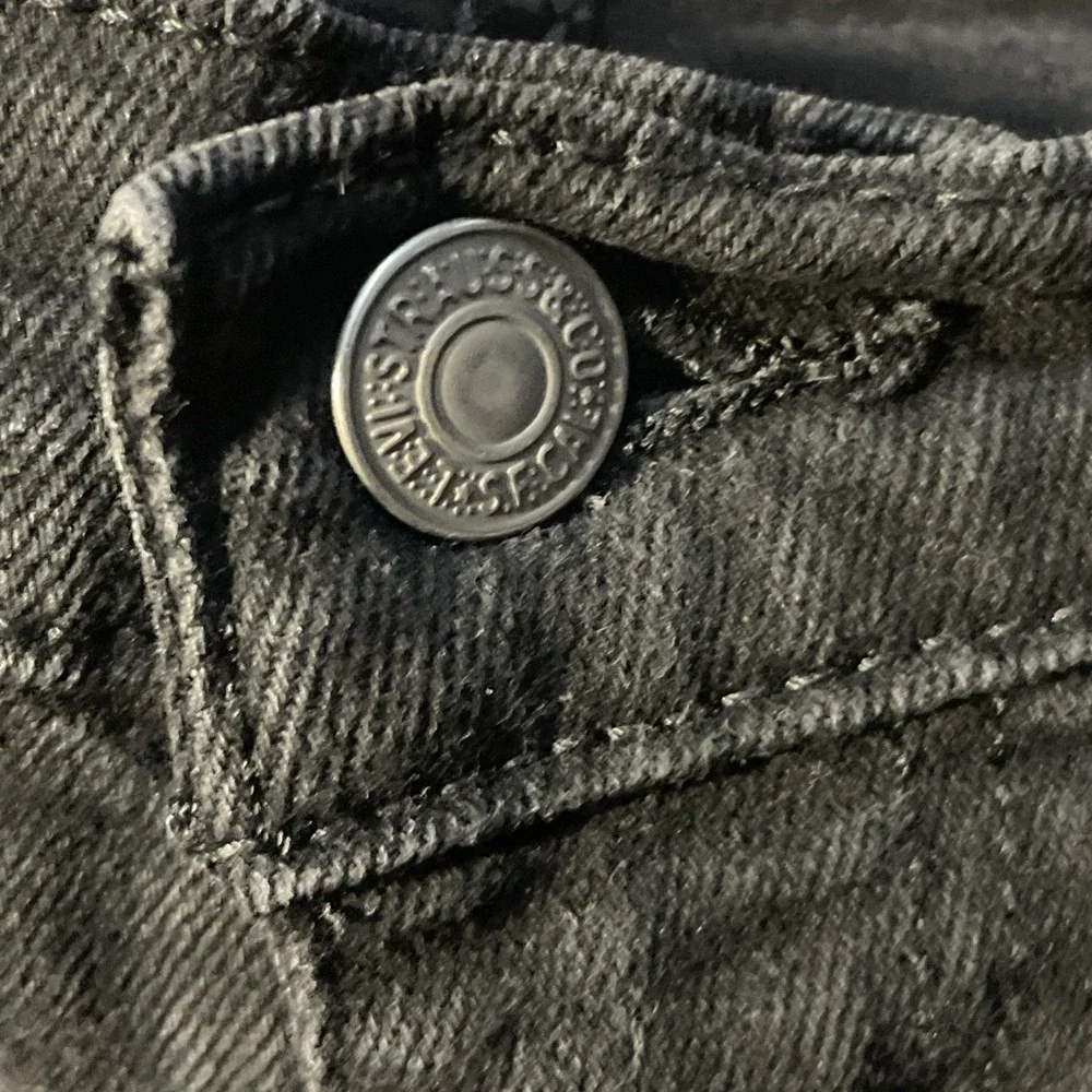 Levis levi mens