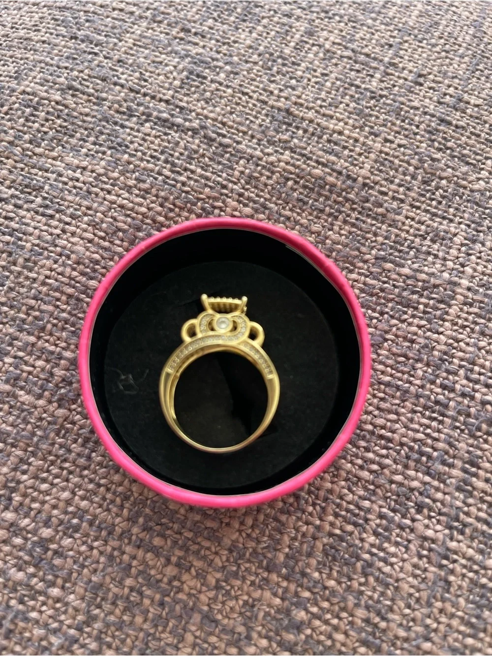 Anillo de compromiso de 14k bold gold