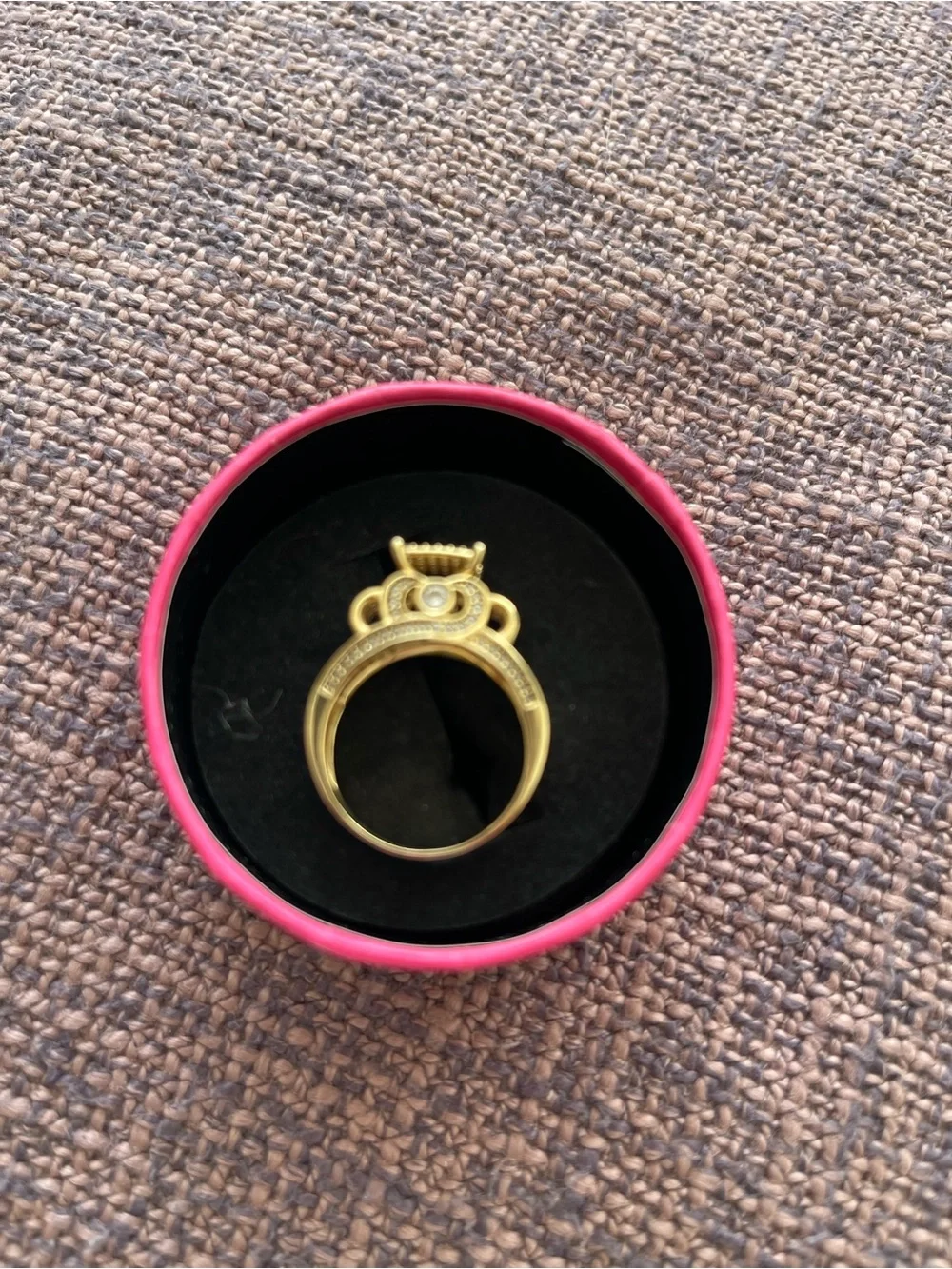 Anillo de compromiso de 14k bold gold