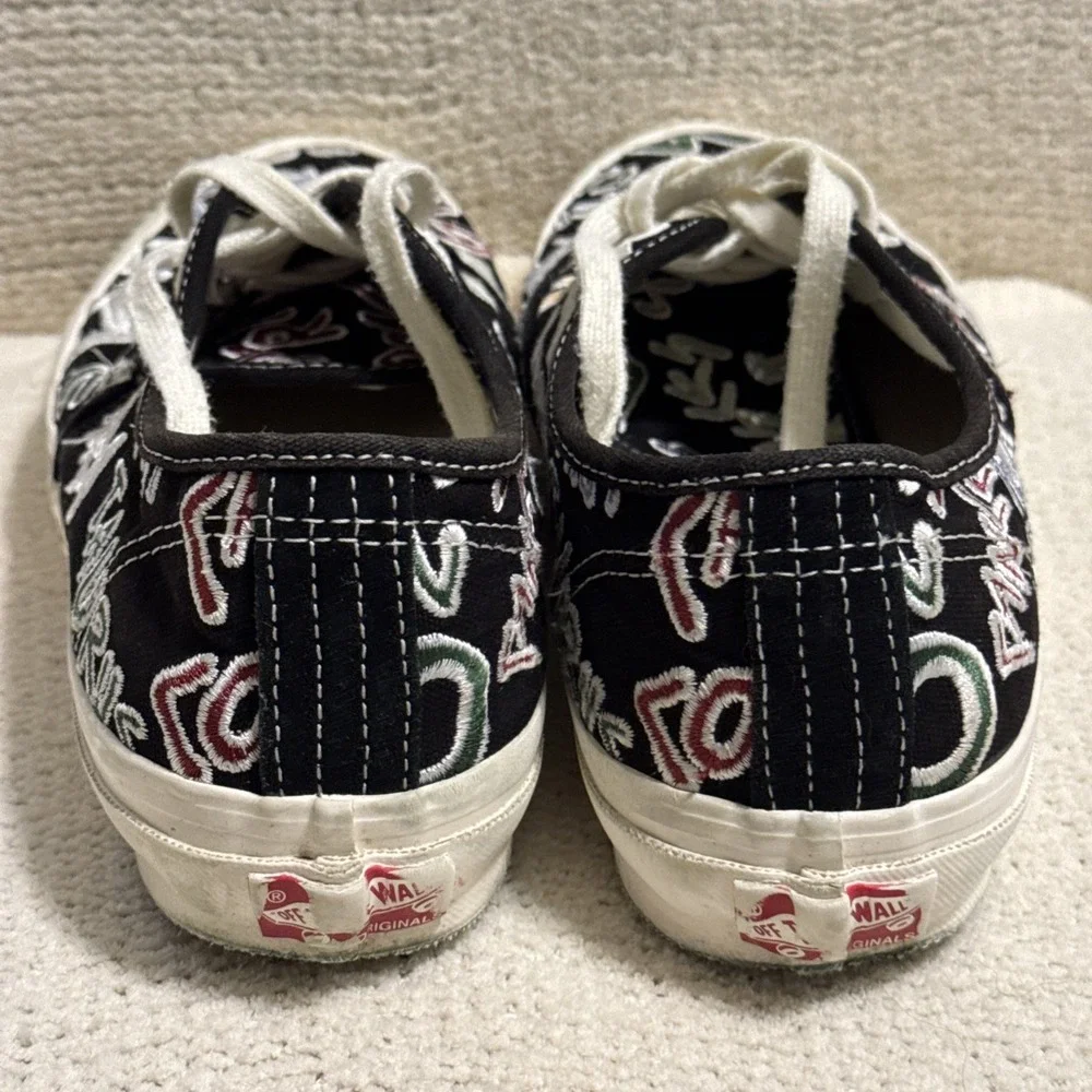 Vans scuffs tread photos