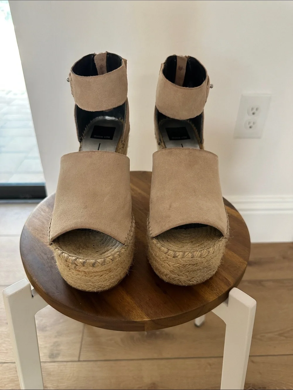Dolce Vita suede upper