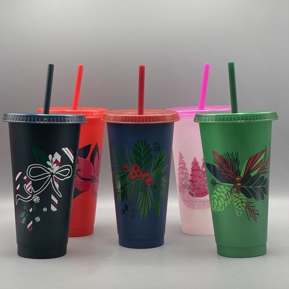 Starbucks celebrate season