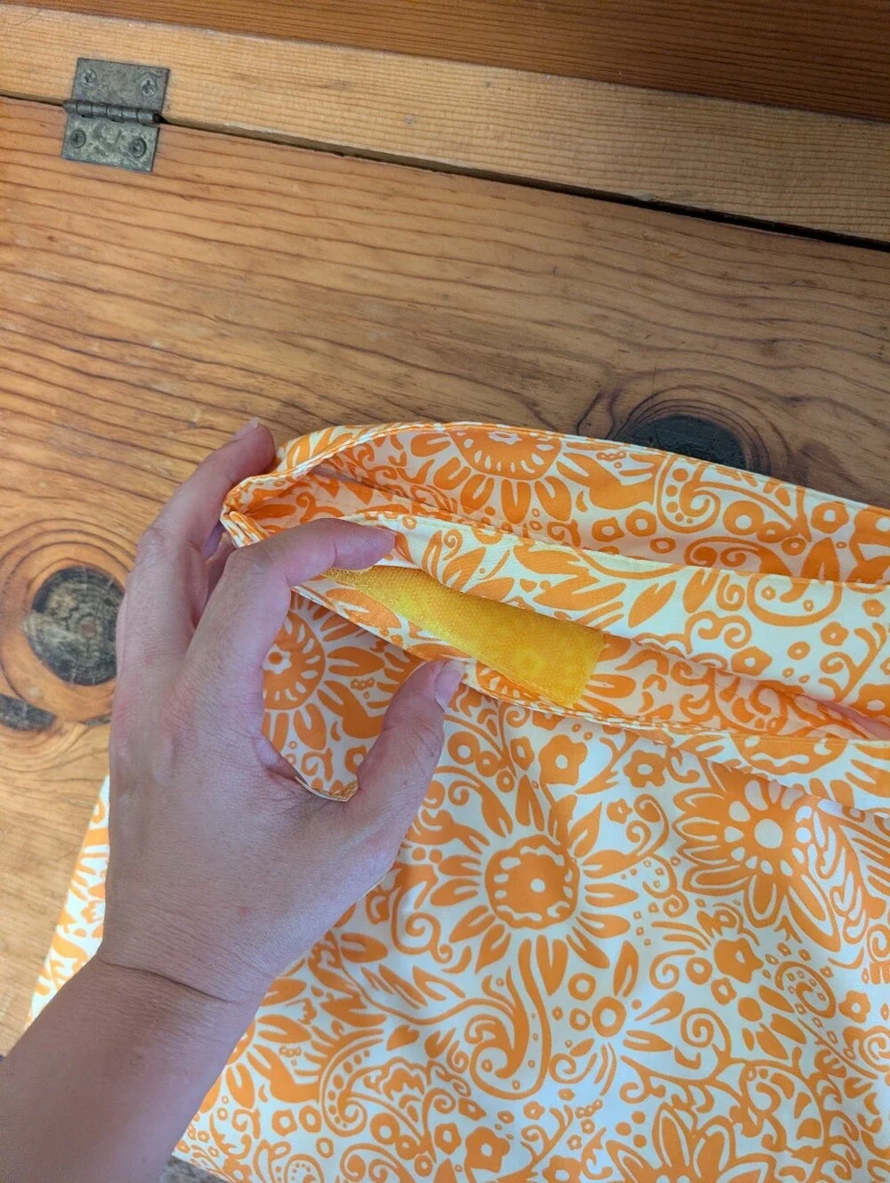 Ripskirt marigold yellow