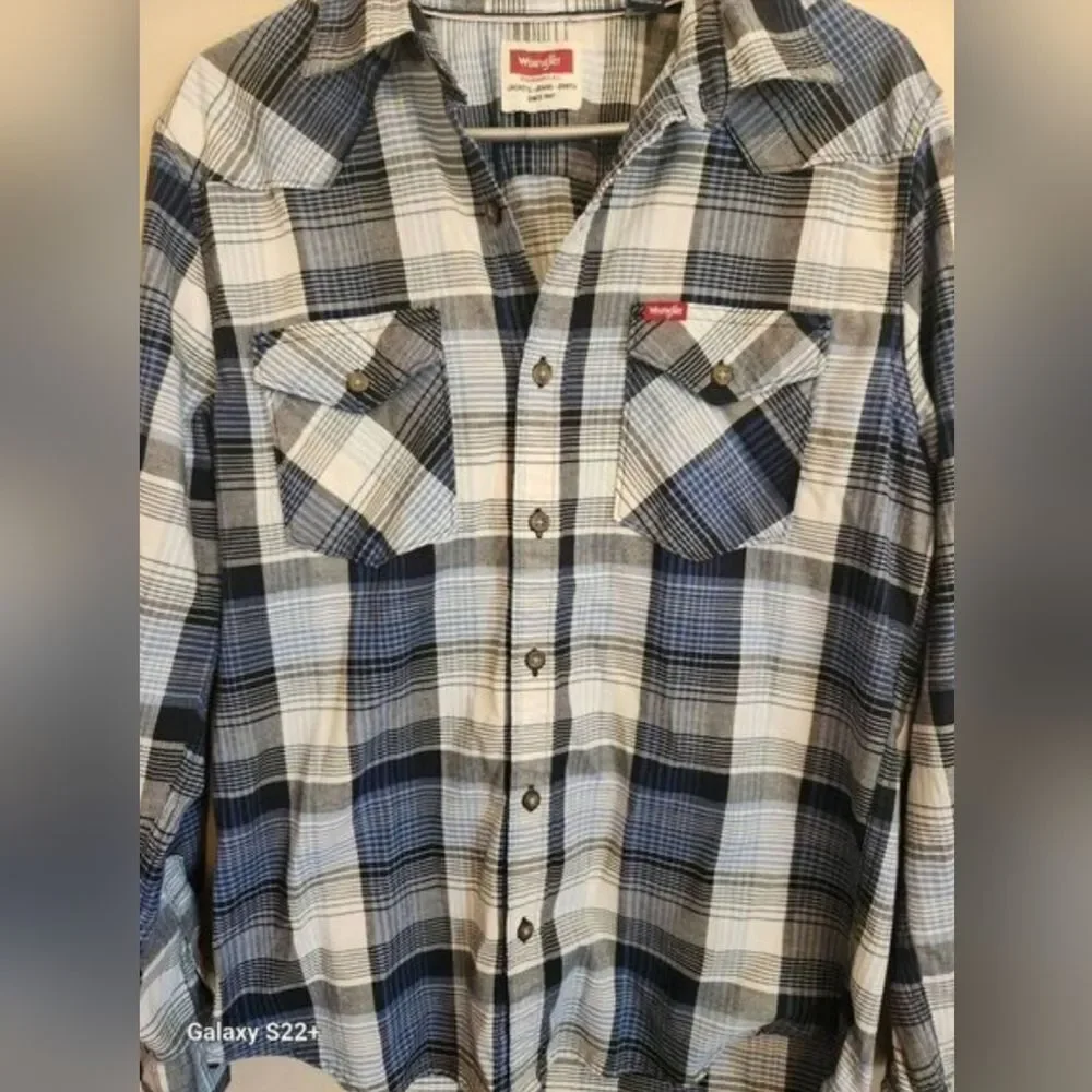 Levis wrangler plaid