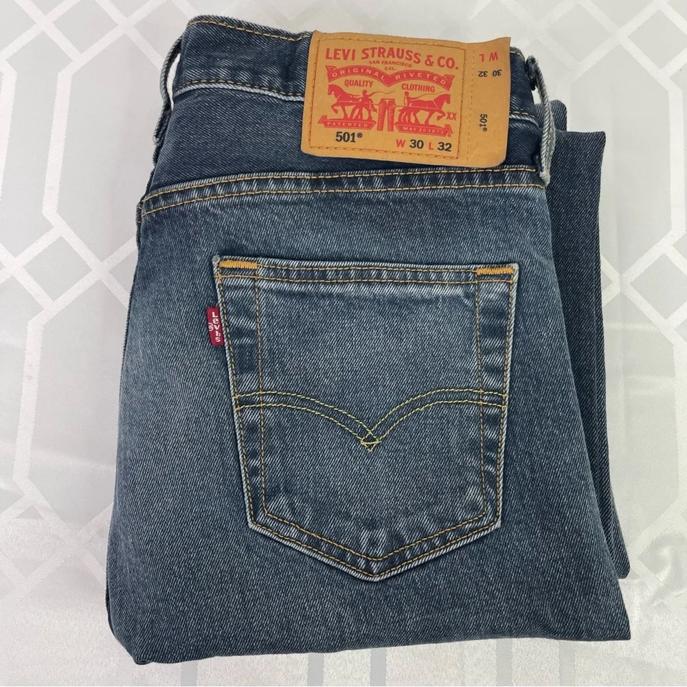 Levis brand levi