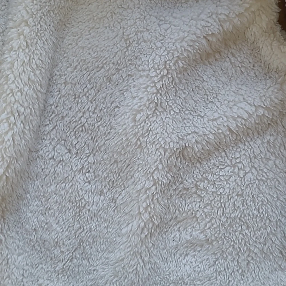H&M collar ribbing