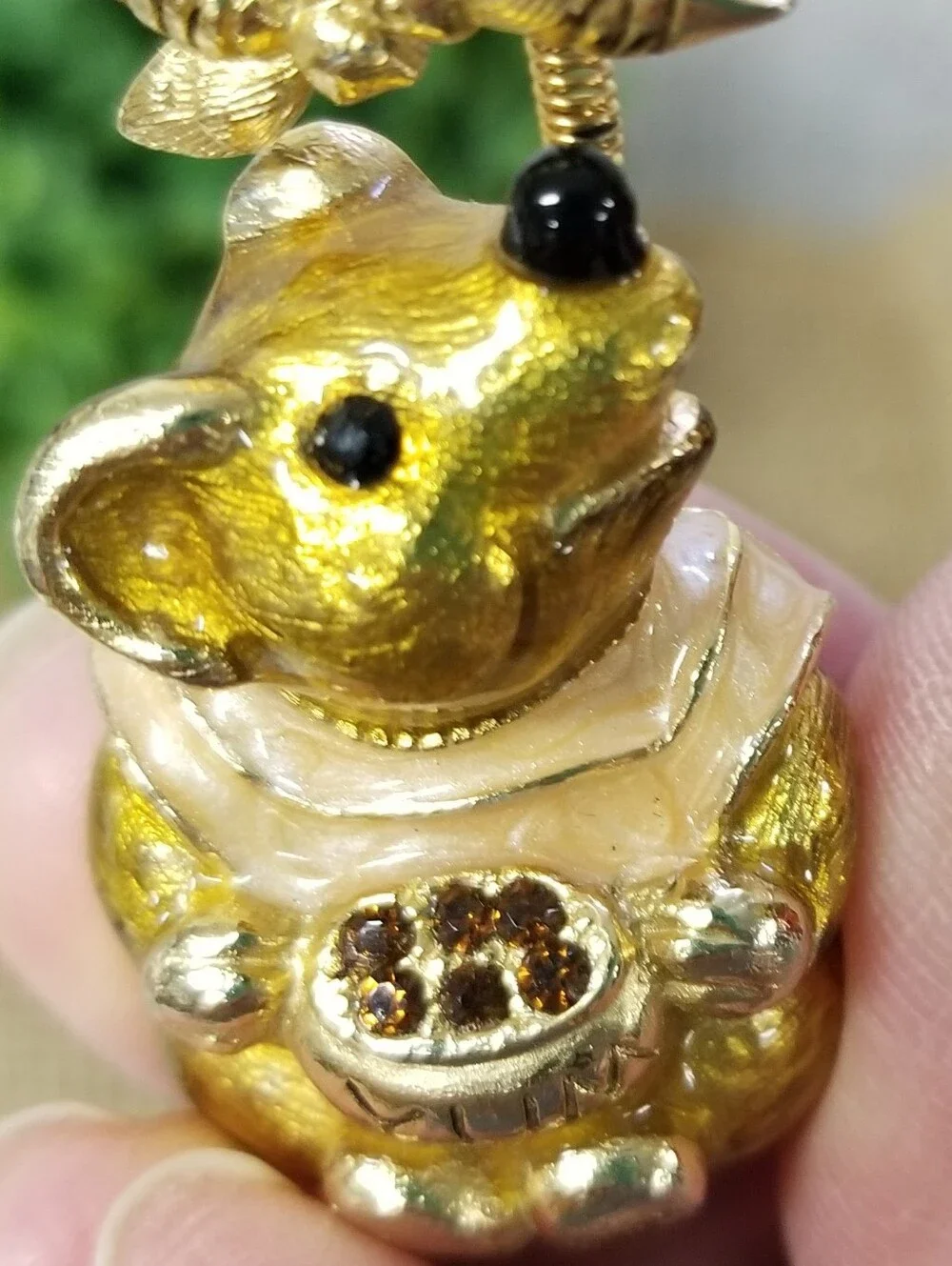 N/A missing rhinestones