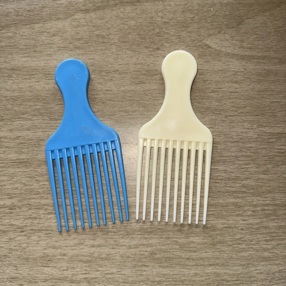 N/A hair picks