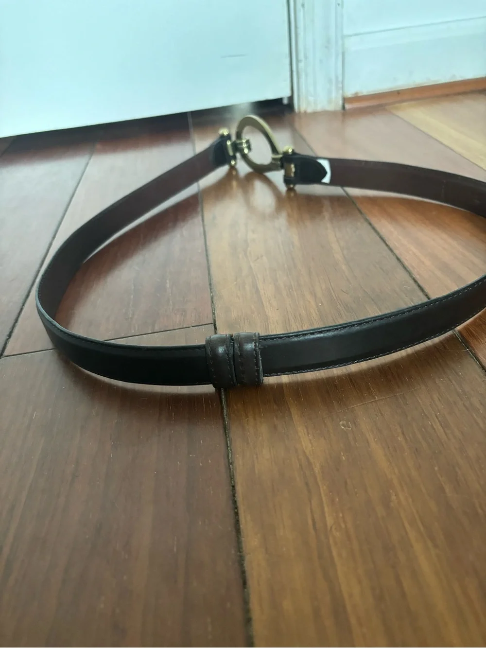 Van Heusen accessory brown