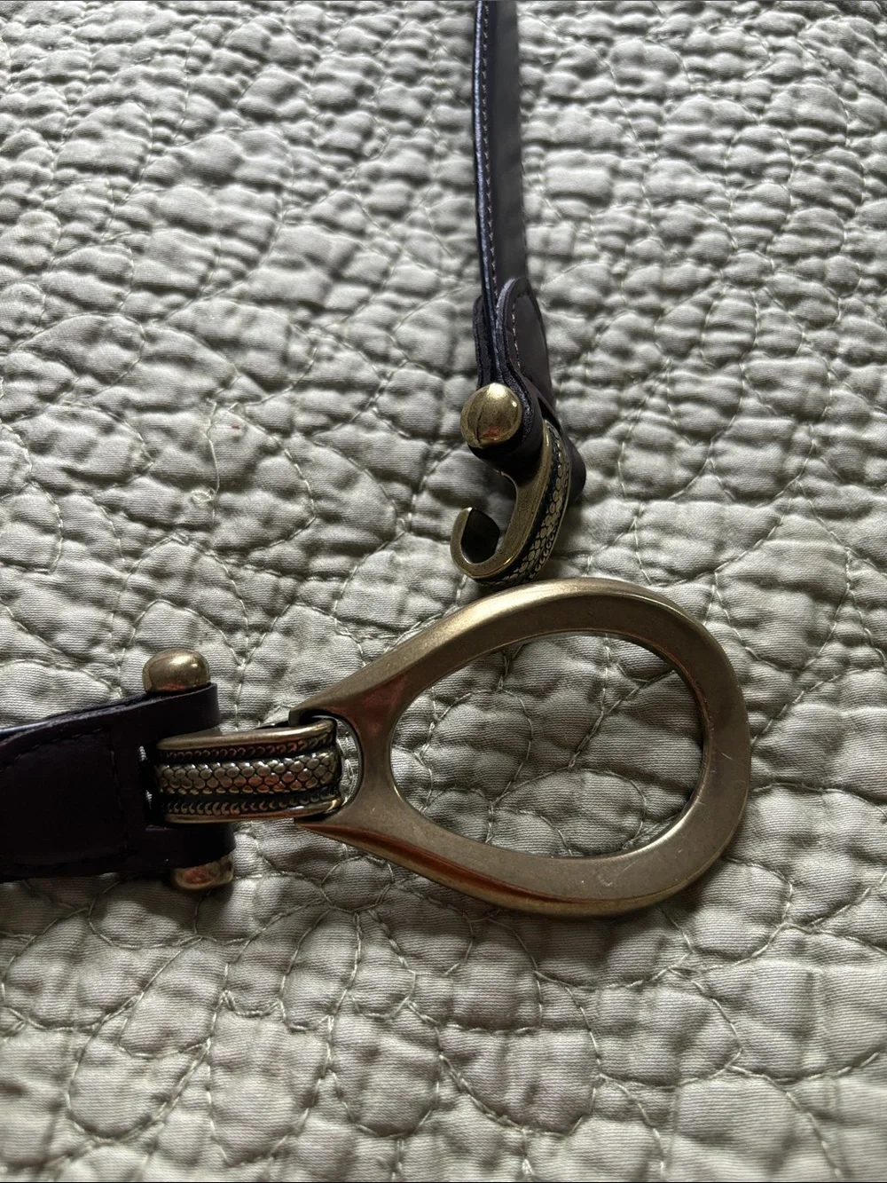 Van Heusen accessory brown