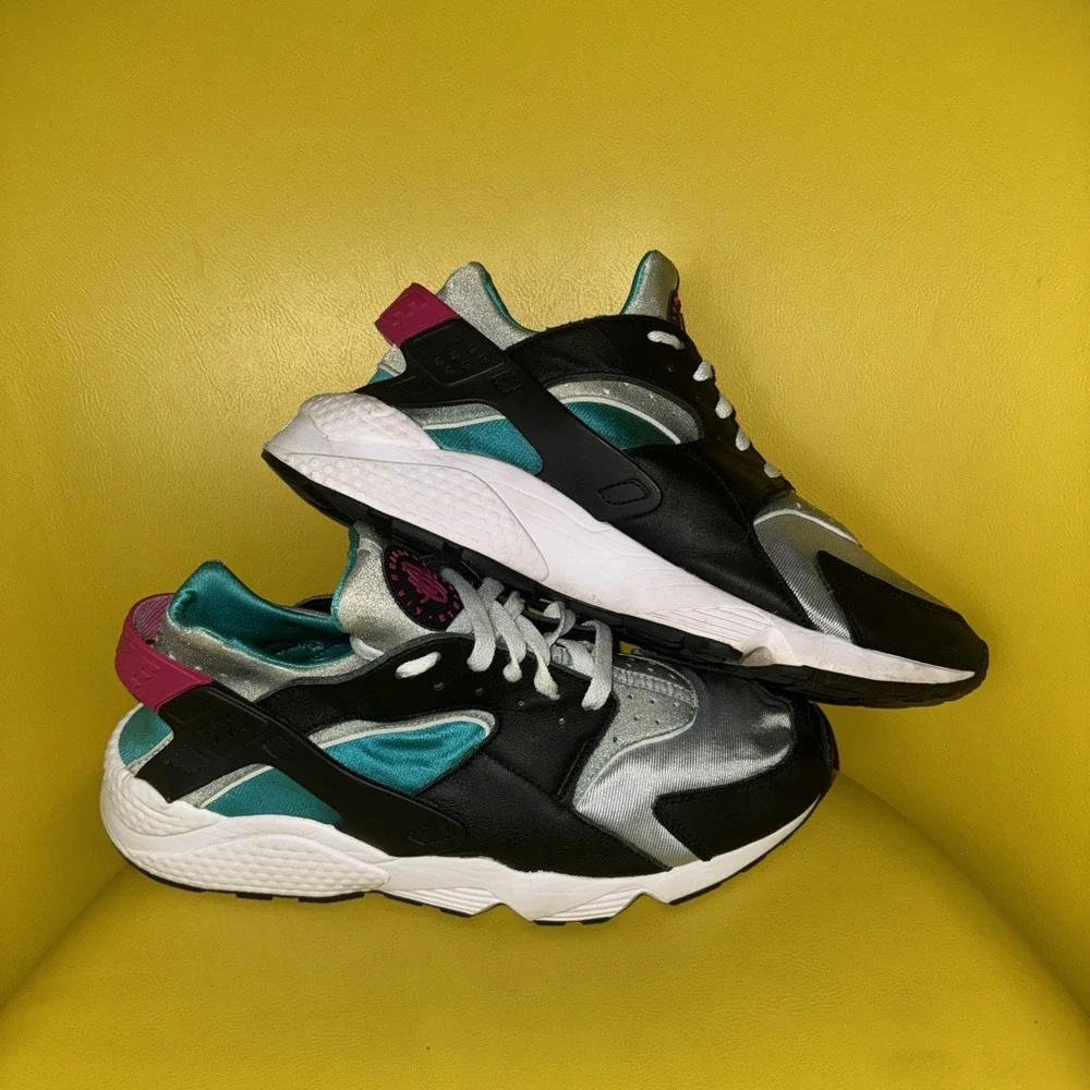 Nike Air Huarache Black Pink South Beach Men Size 12 Running Shoe DD1068 -004