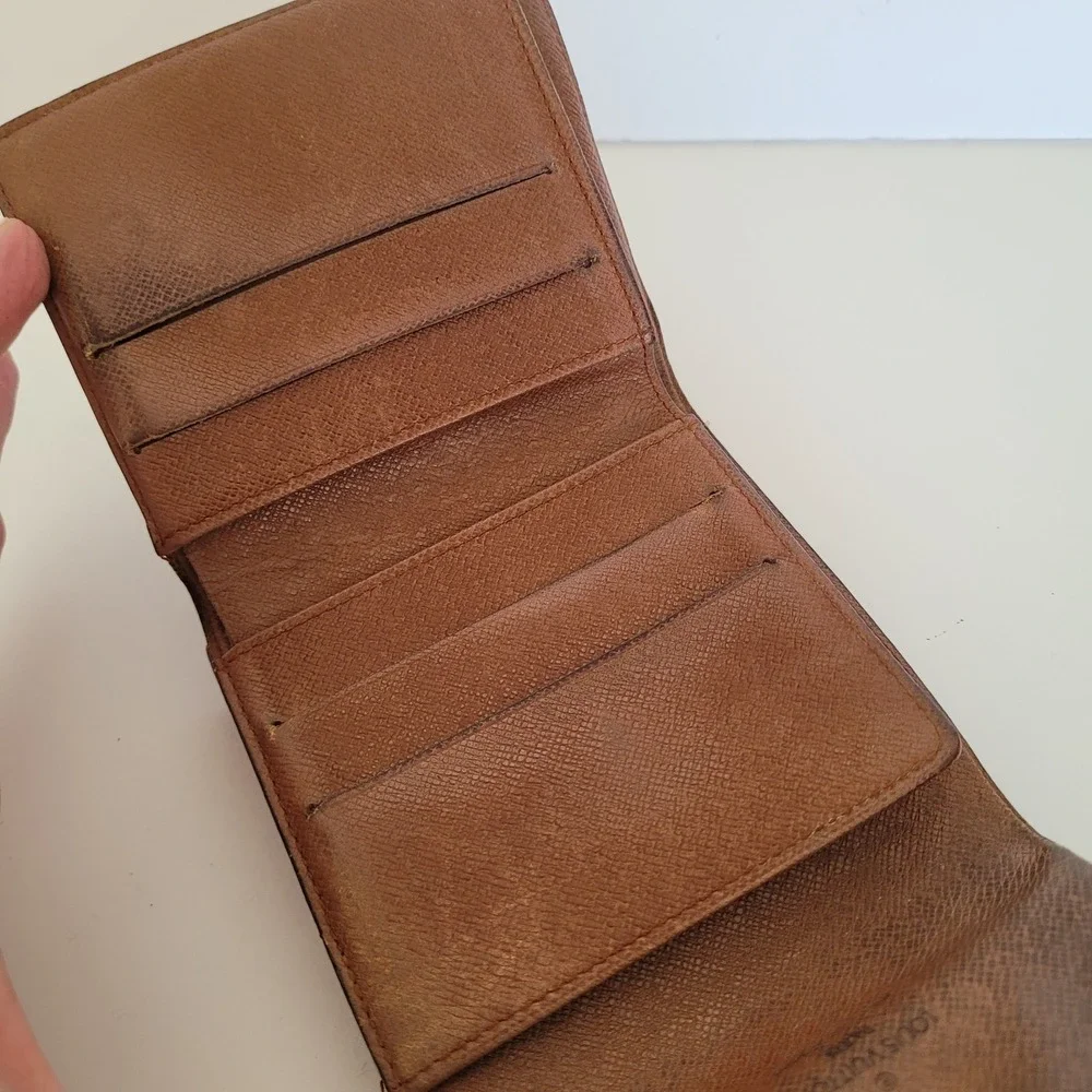 Louis Vuitton classic louis