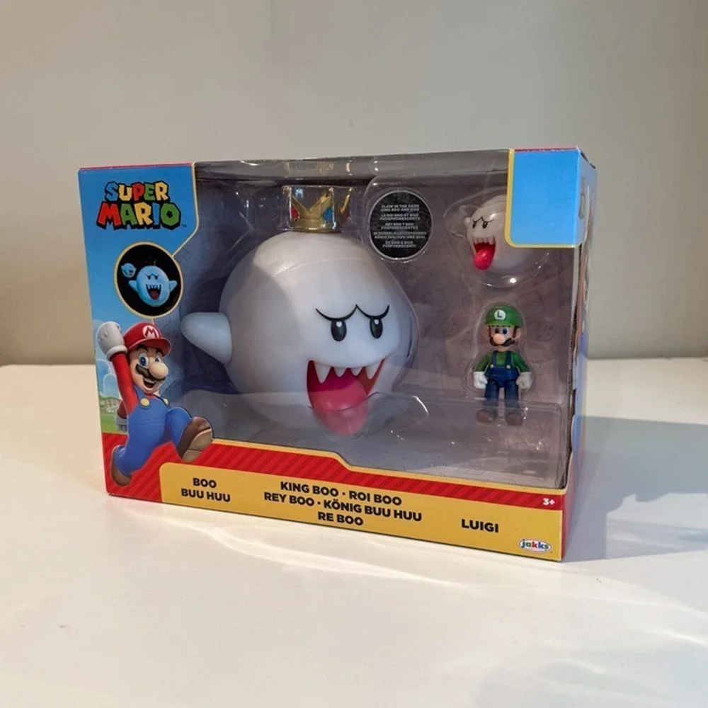 Nintendo Super Mario King Boo, Luigi & Boo Action Figure Set - 3pk Glow in Dark