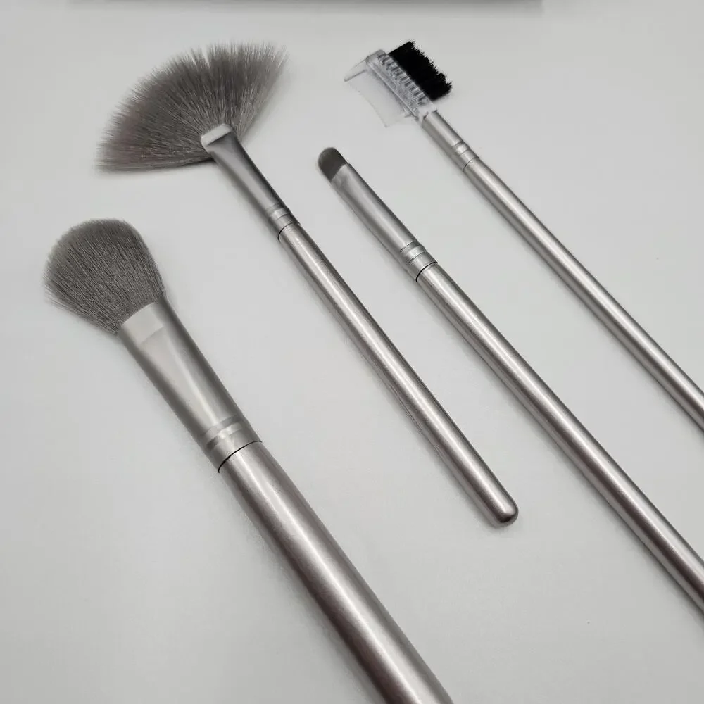 Pivotal Mackup Brushes Set Of 4 New In Box‎