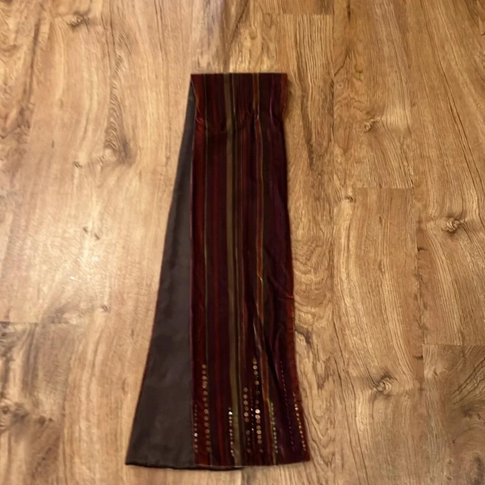 N/A elegant velvet