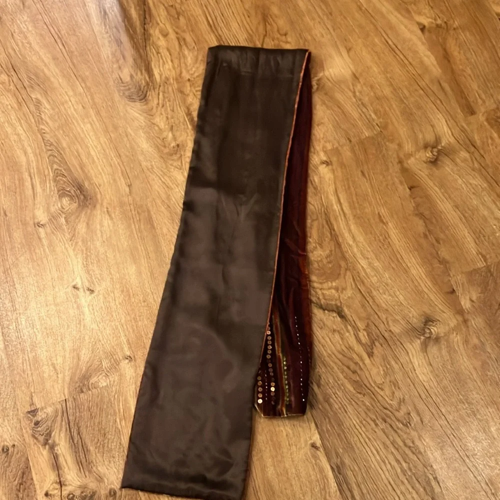 N/A elegant velvet