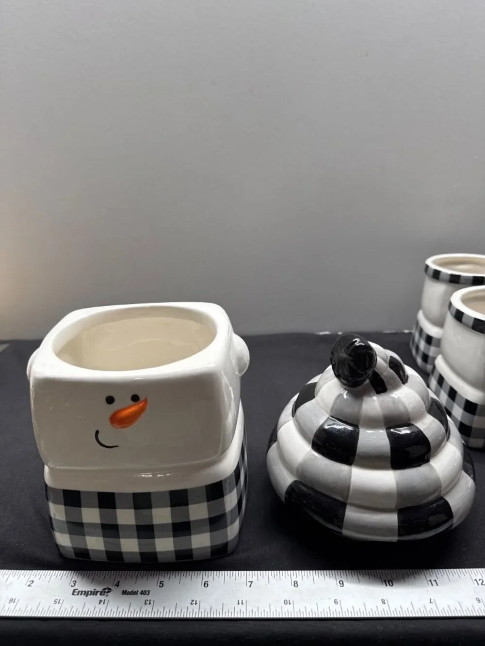 Boston International this ceramic