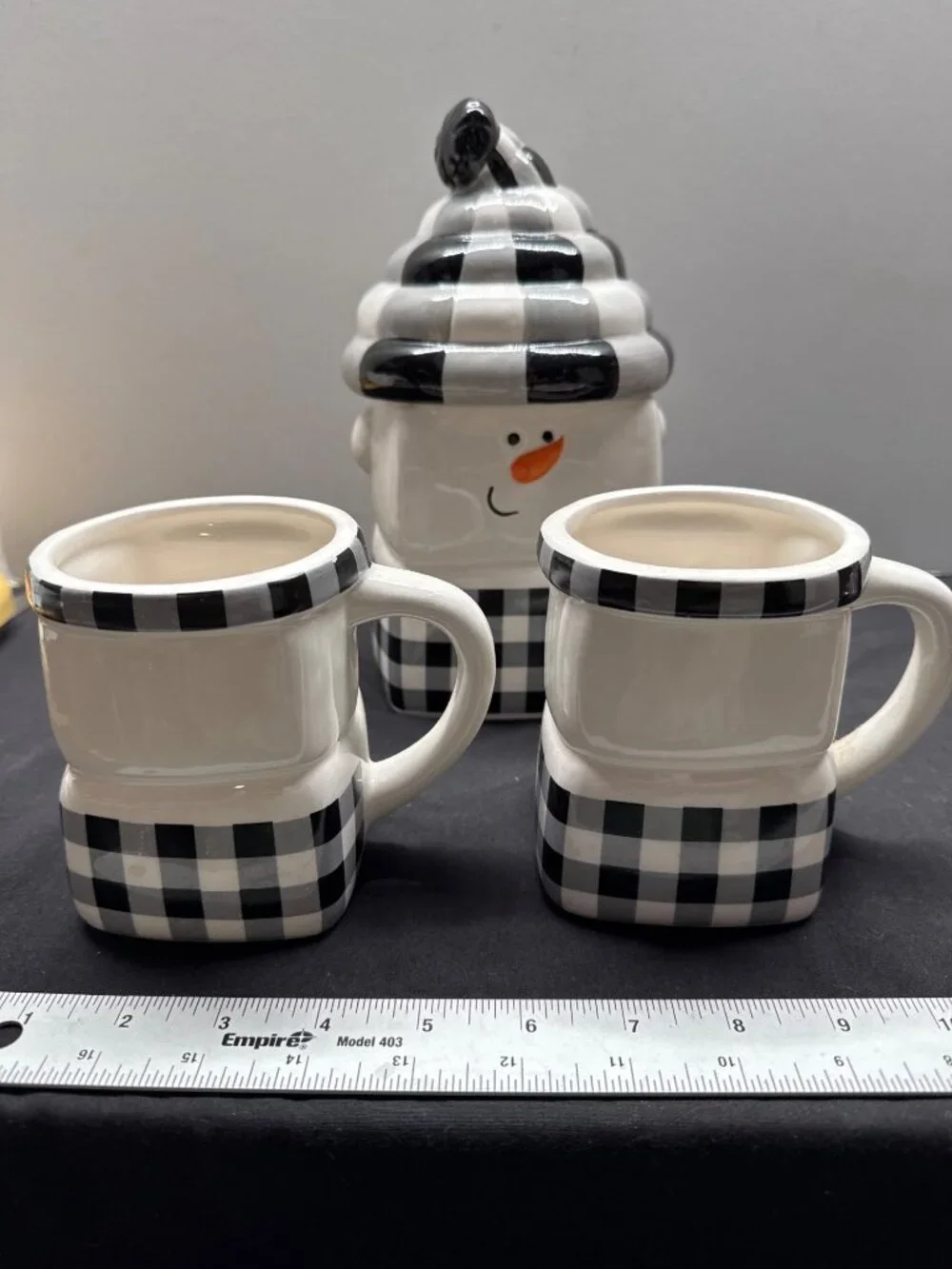 Boston International this ceramic