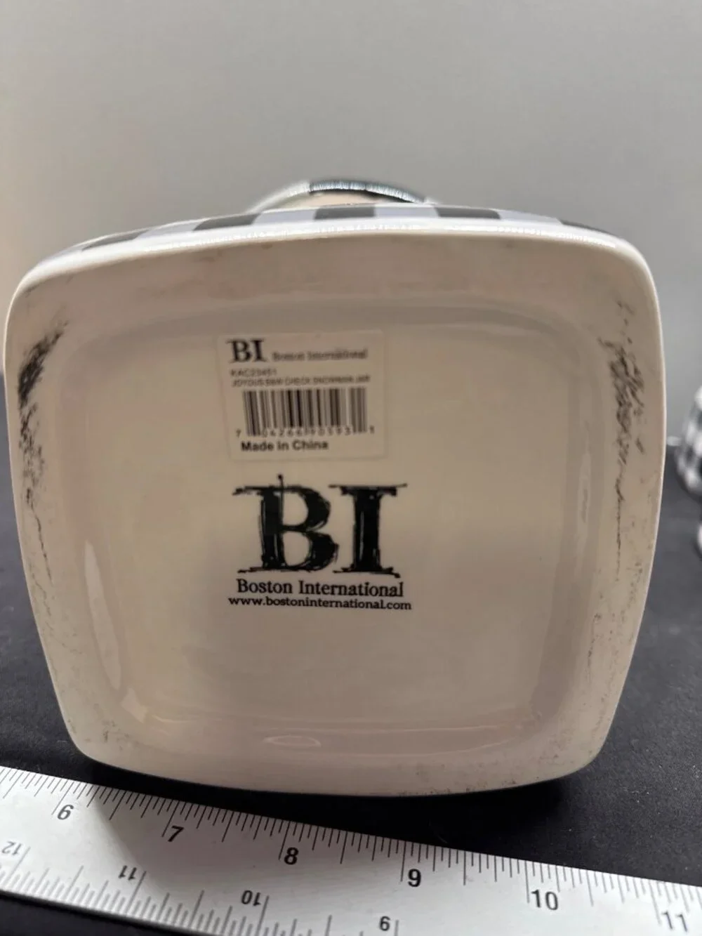 Boston International this ceramic