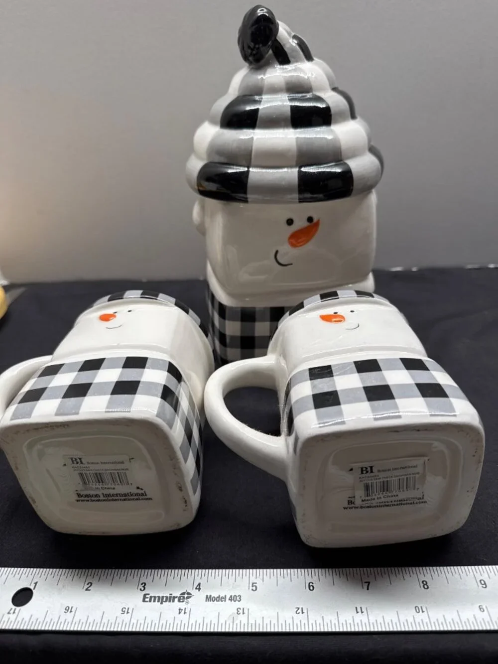 Boston International this ceramic