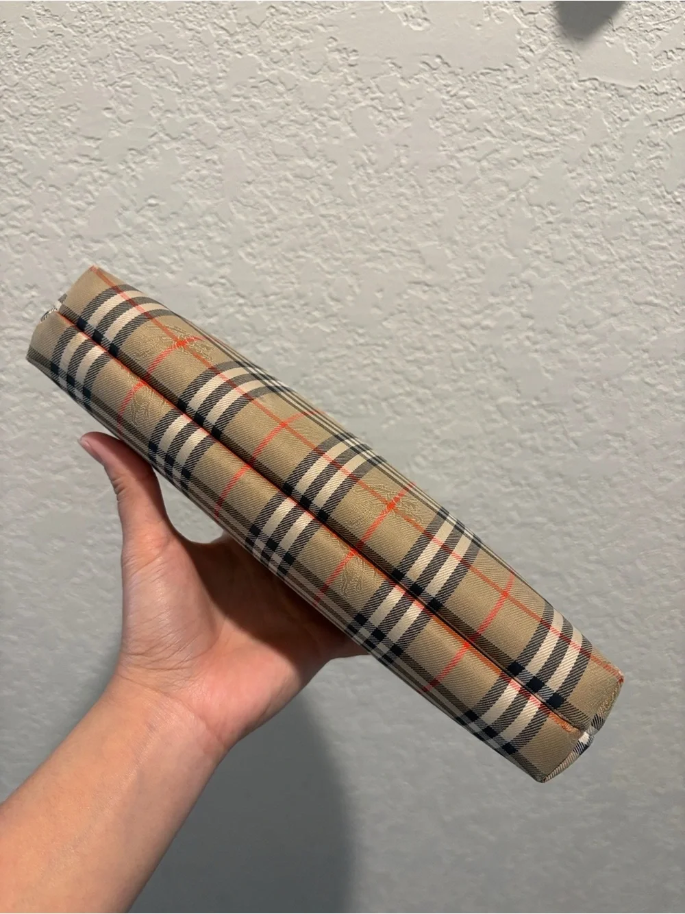 Burberry classic plaid