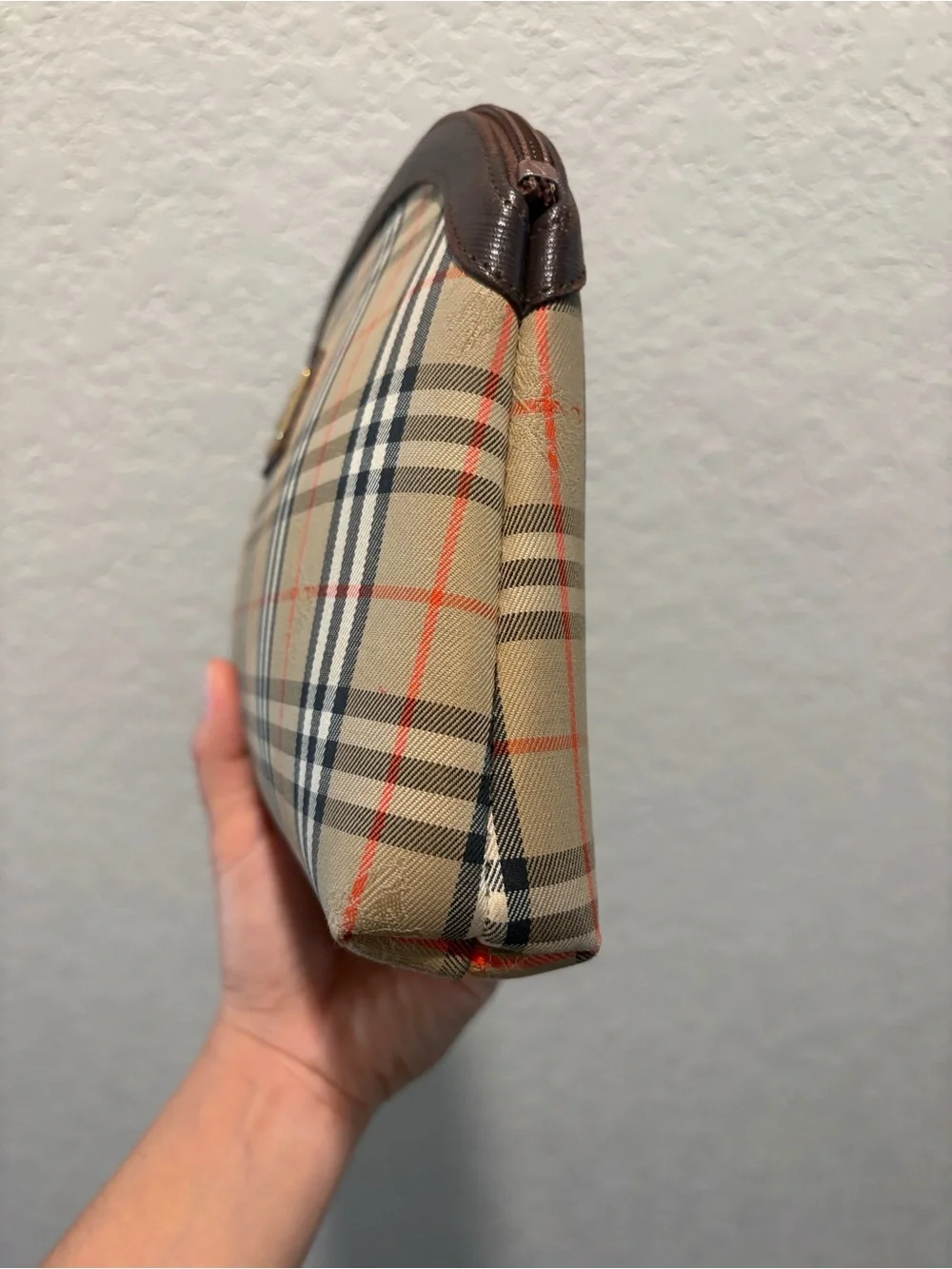 Burberry classic plaid