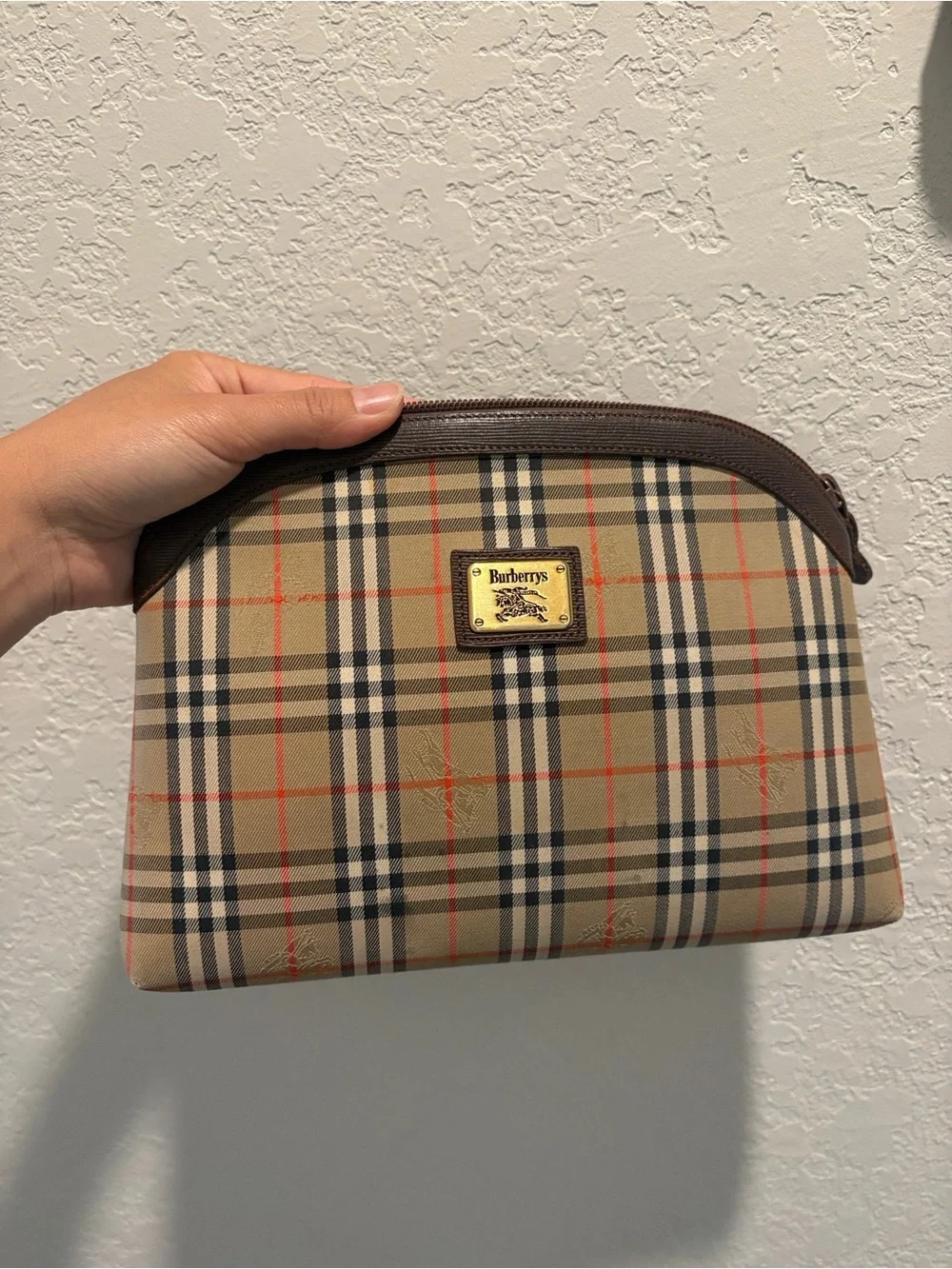 Burberry classic plaid
