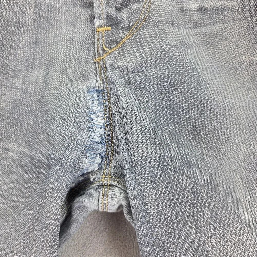 Levis 11709 important