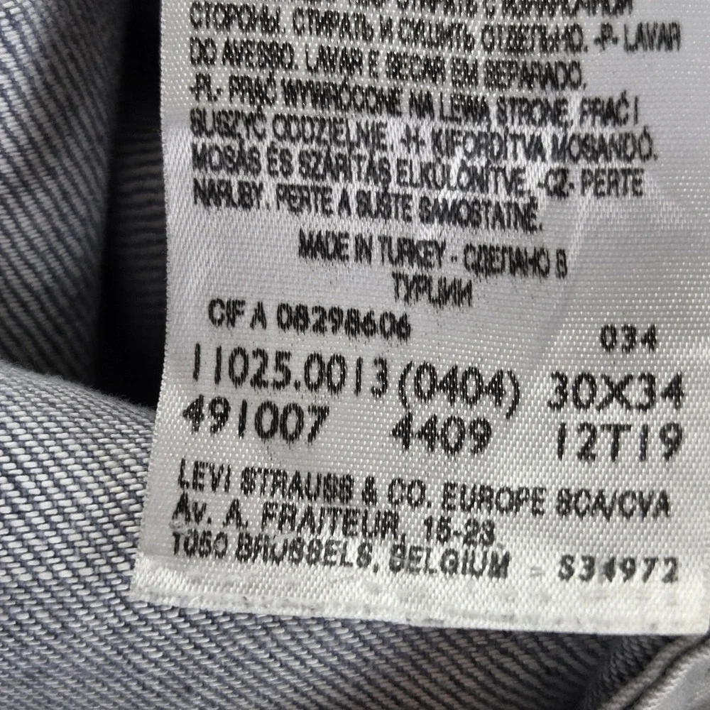 Levis 11709 important