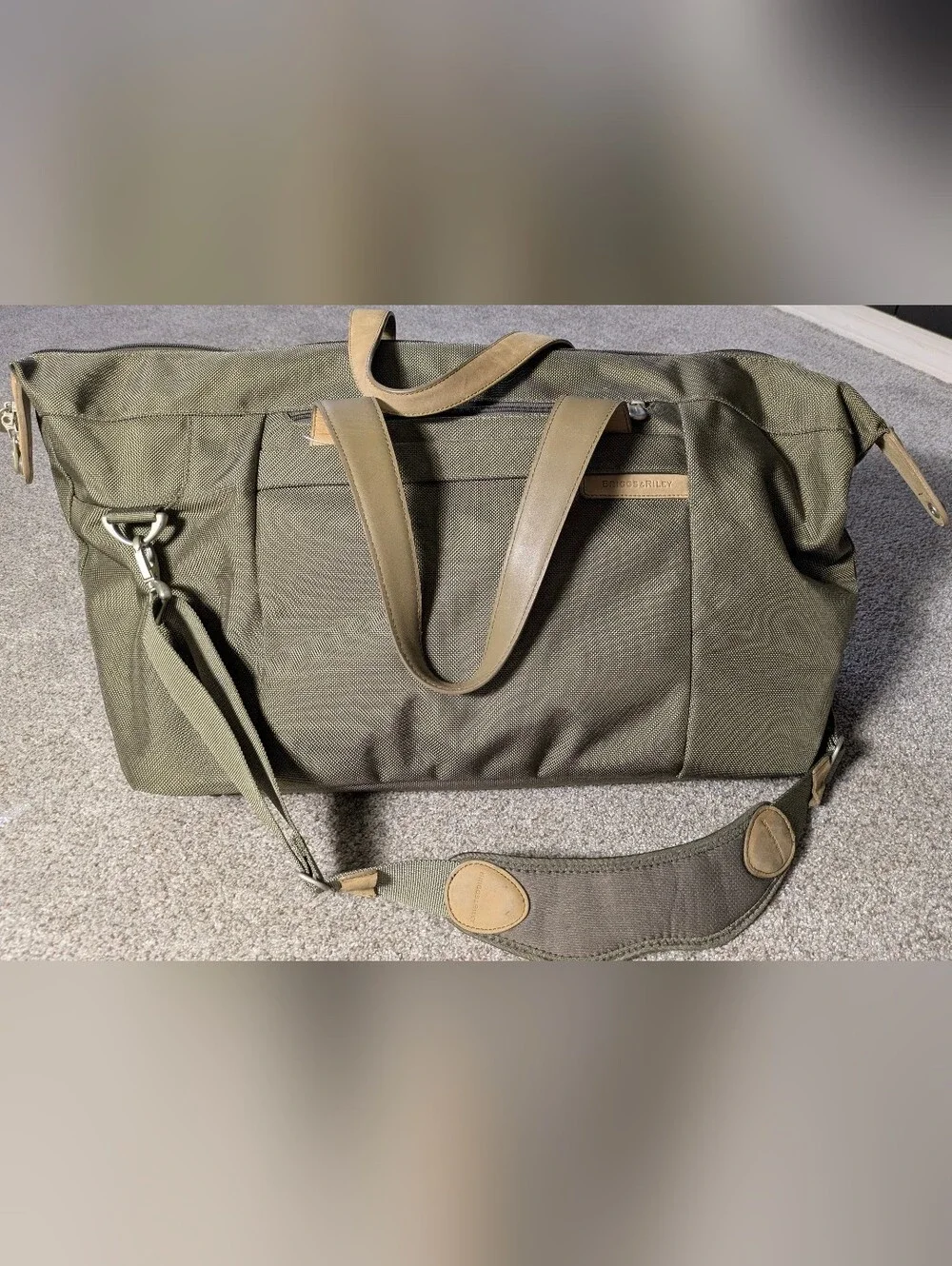 Briggs & Riley~# 256-7~Travelware Tote~Khaki~ 19.5 X 8.5 X 9”~Ballistic Nylon