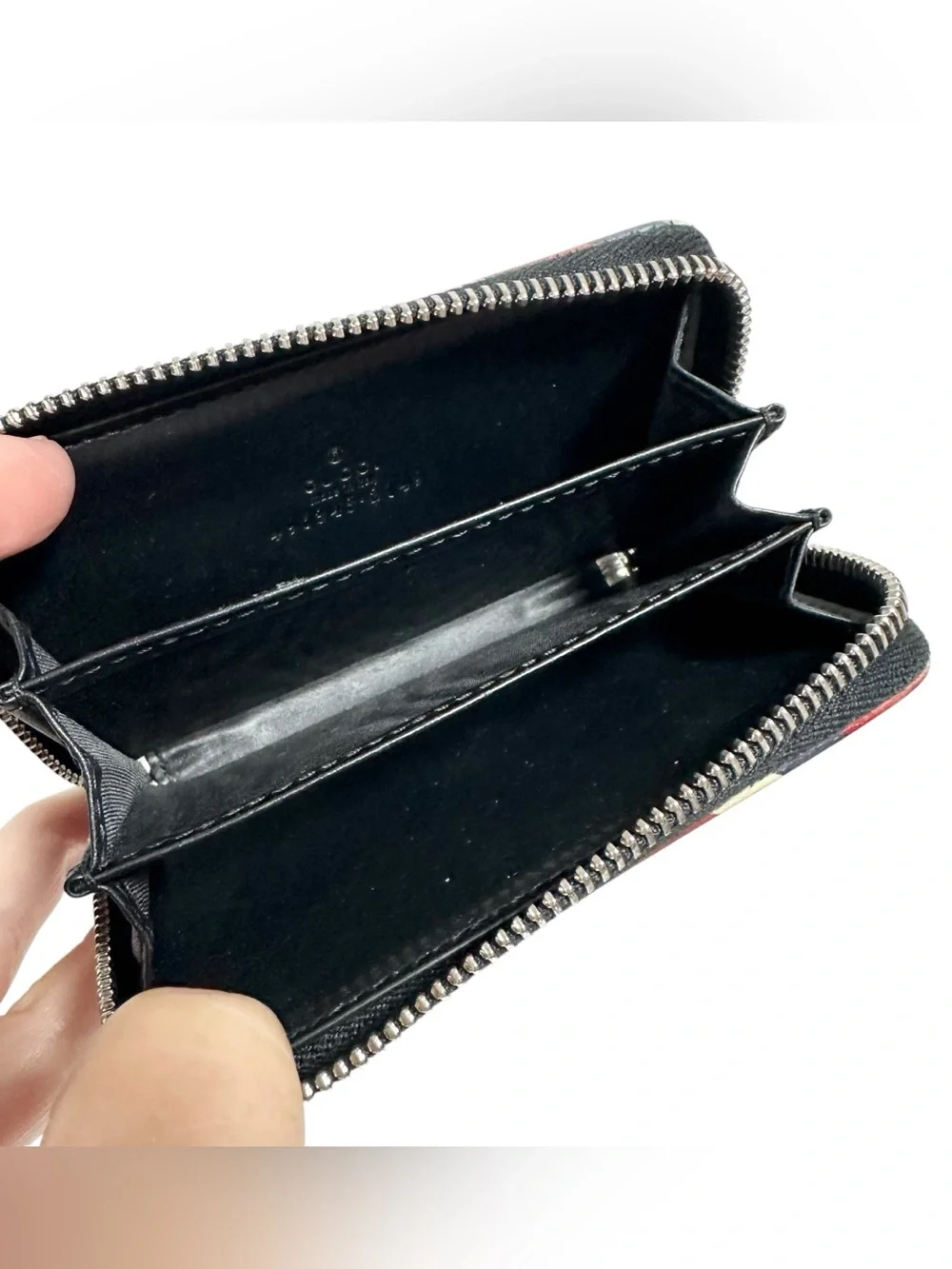 Gucci leather ufo authenticity