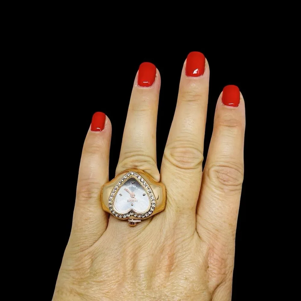 Unbranded new crystals ring