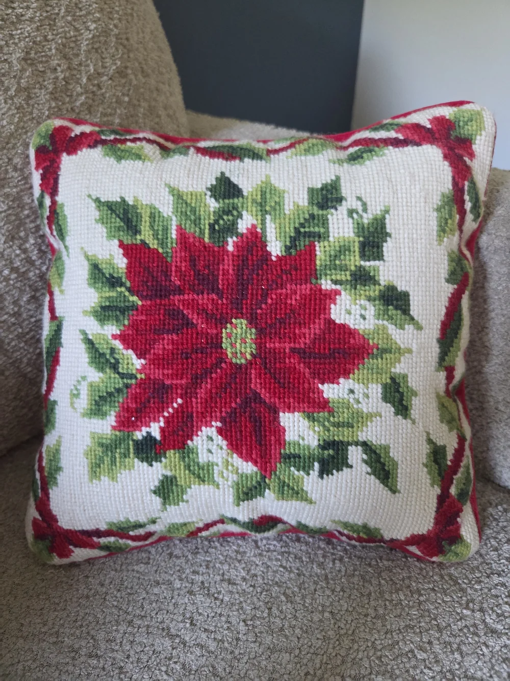 dge corp seasonal red decor