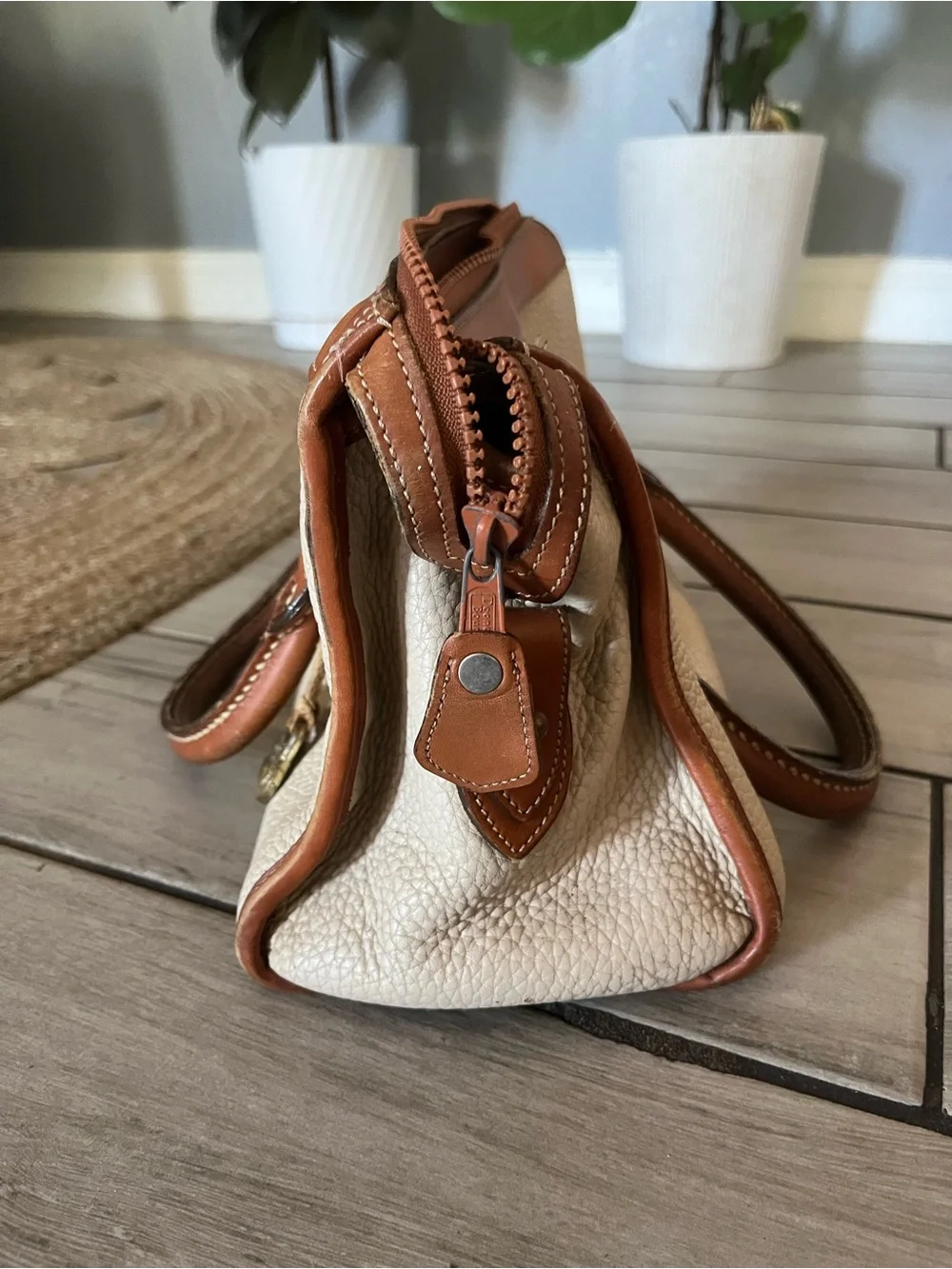 Dooney & Bourke pebbled cream