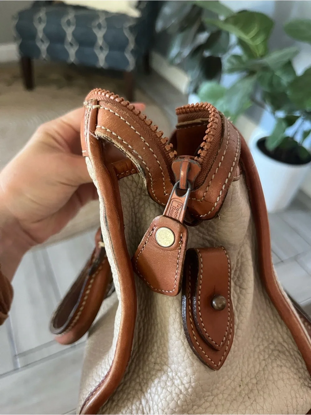 Dooney & Bourke pebbled cream