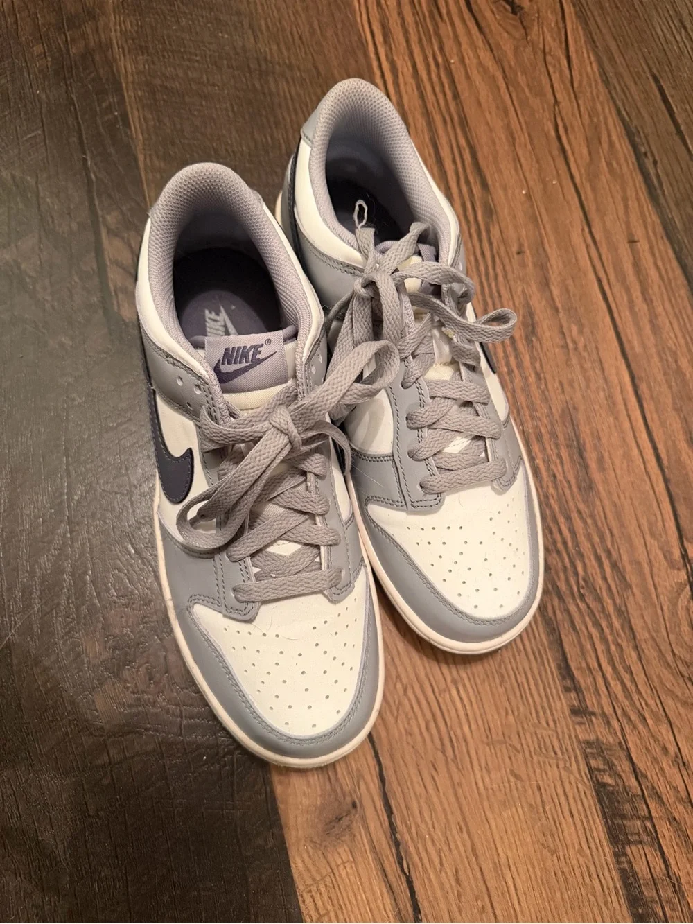 Nike low top