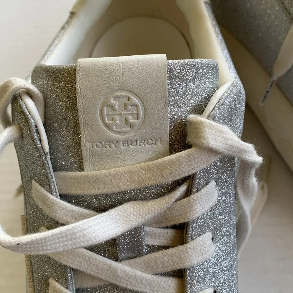 Tory Burch euc little