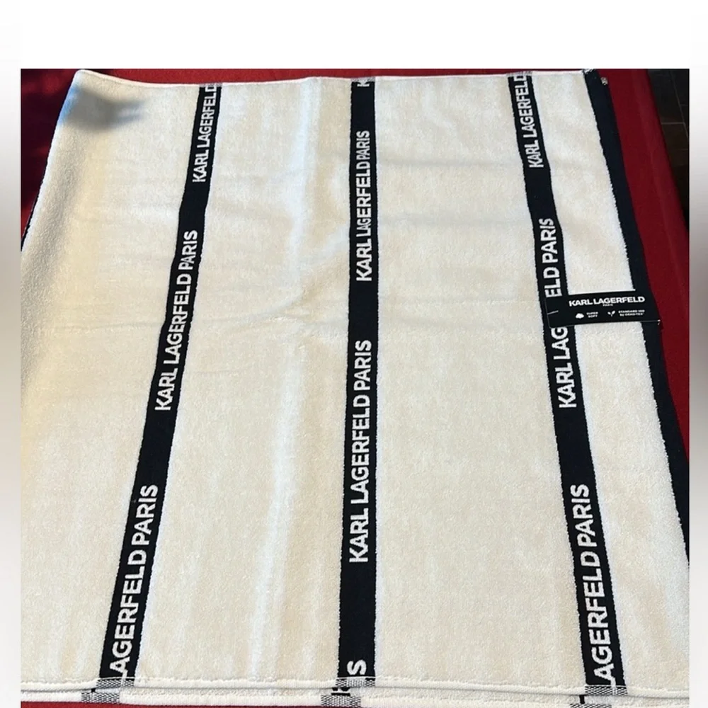 NWT Karl Lagerfeld bath Towel