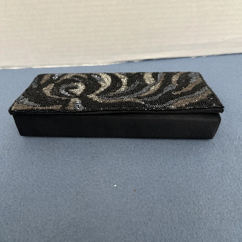 Okpta black multicolor