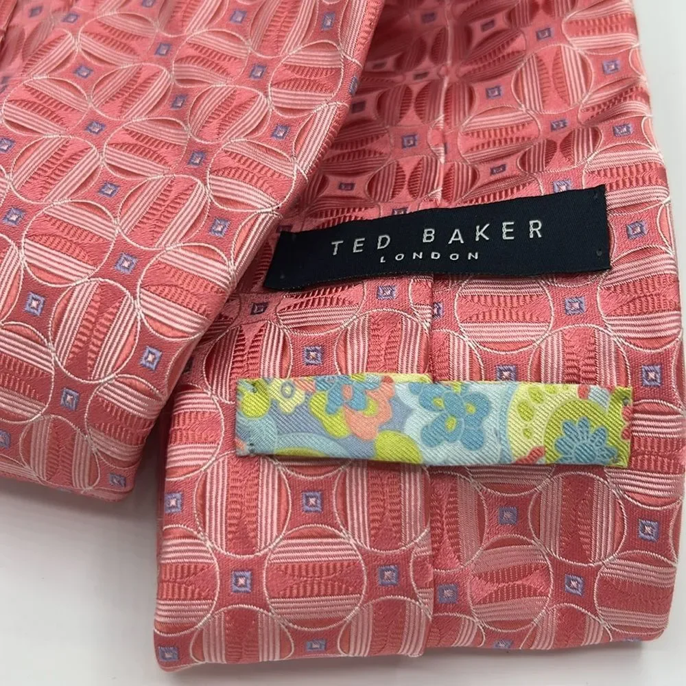Ted Baker geometric contrasting 100%