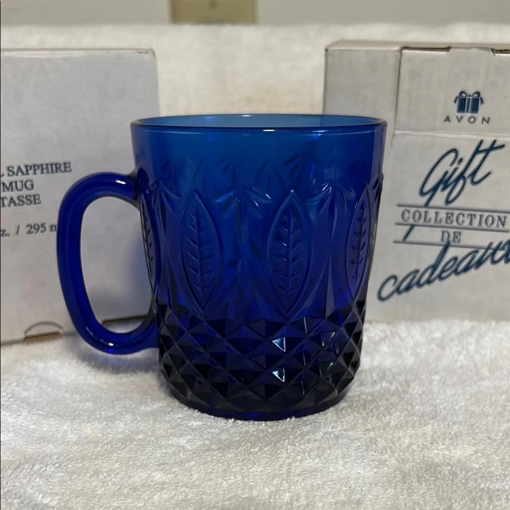 Avon gift collection Royal sapphire mug