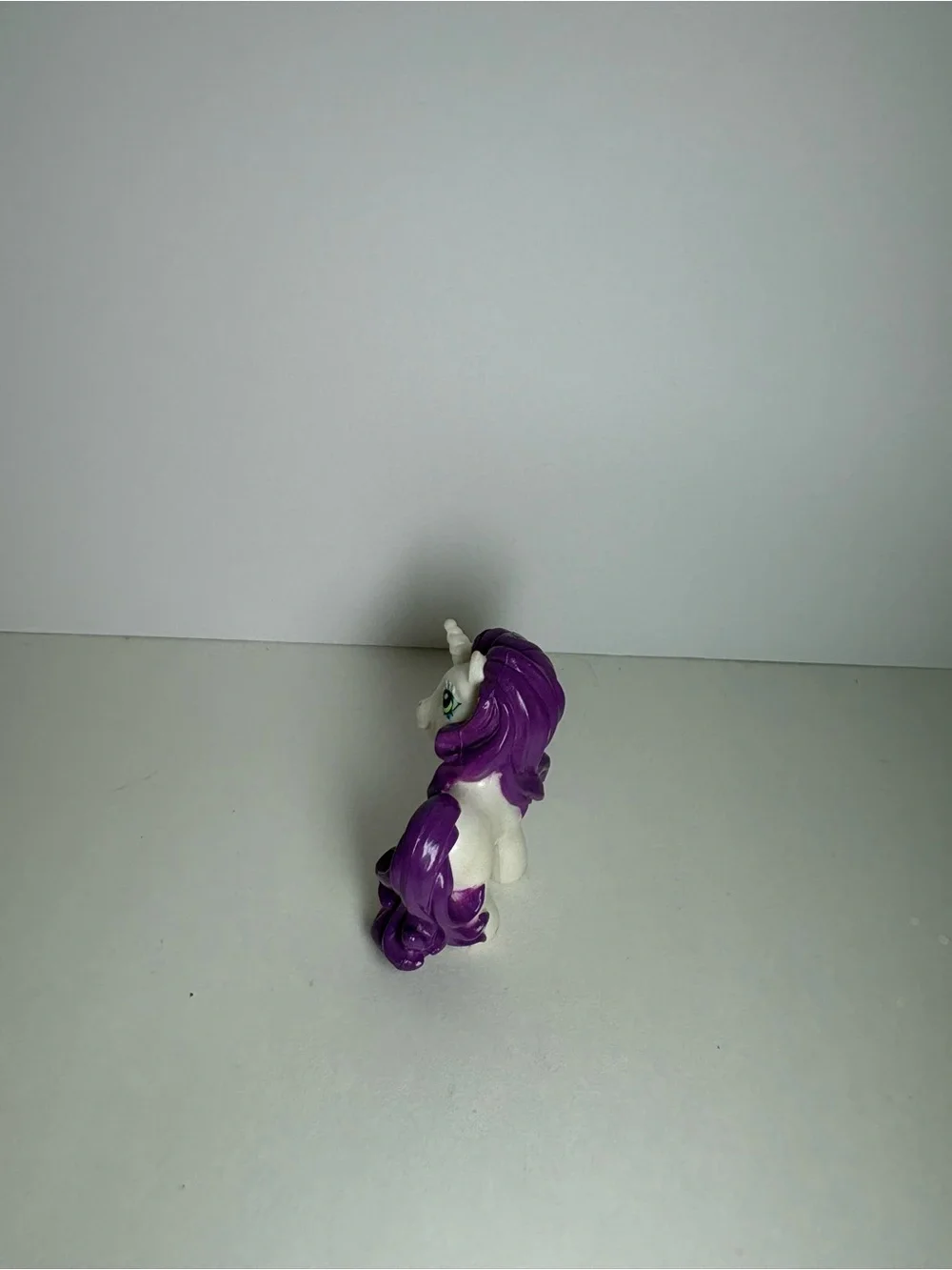 My Little Pony G3 Sweetie Belle 1.5” Mini Figure Unicorn Hasbro White Purple PVC