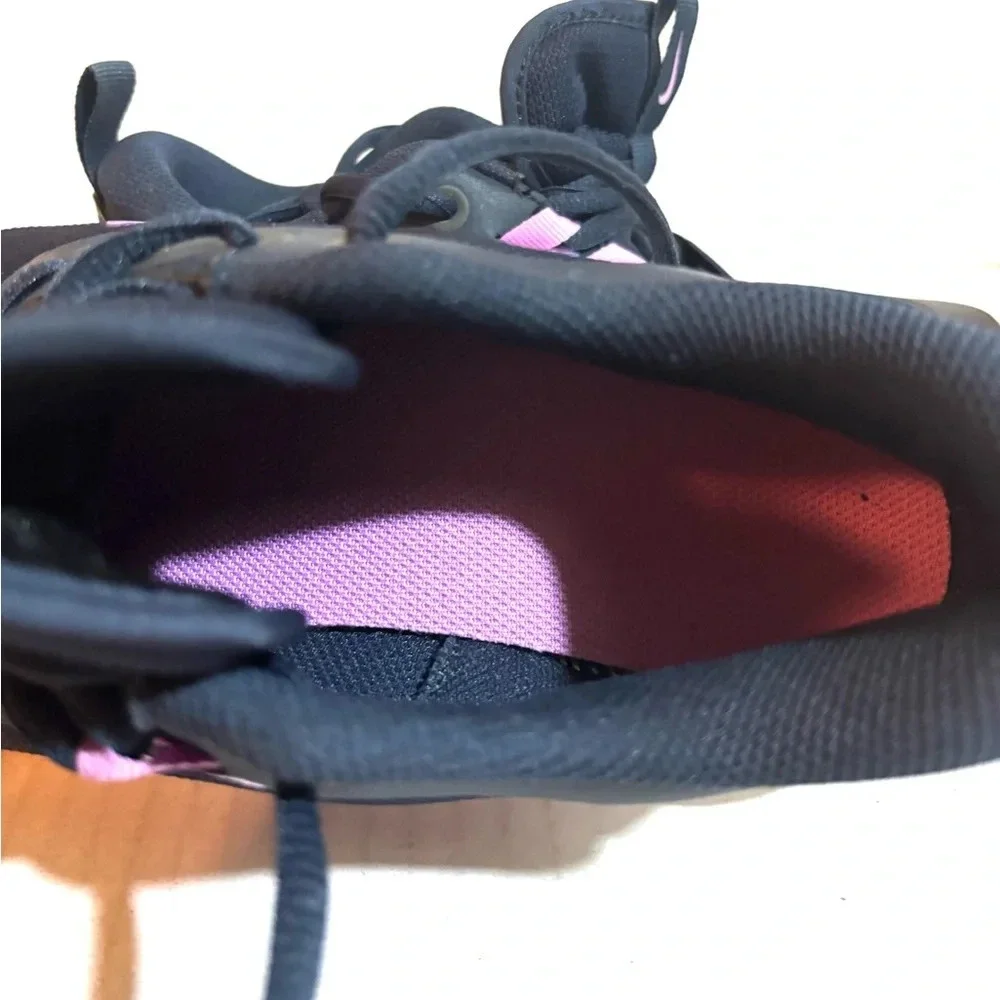 Nike sneakers omni