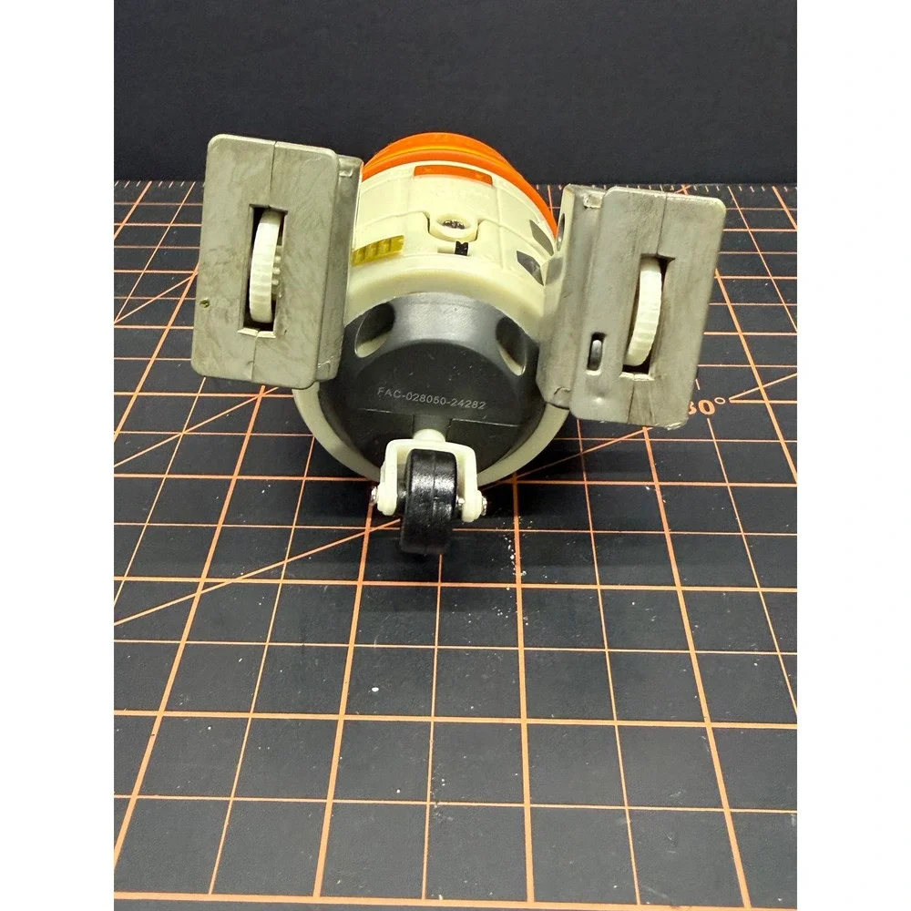 Star Wars Rebels Chopper C1-10P Astromech Droid Action Figure Disney Lucasfilm