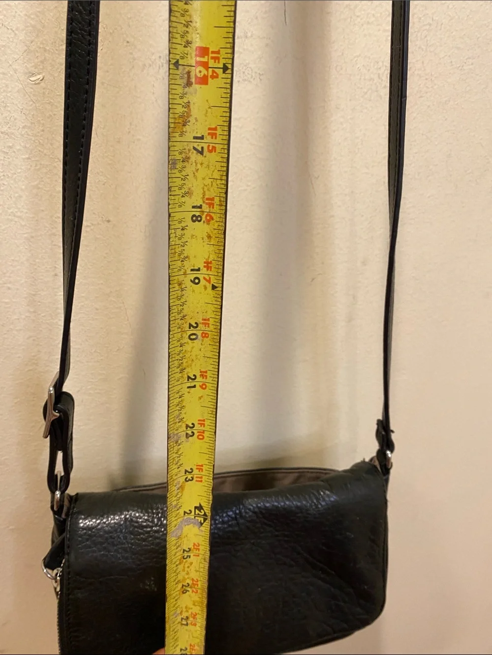margot sleek black